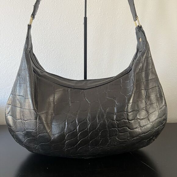 Vintage CELINE Embossed Leather Shoulder Bag Black - Picture 3 of 15